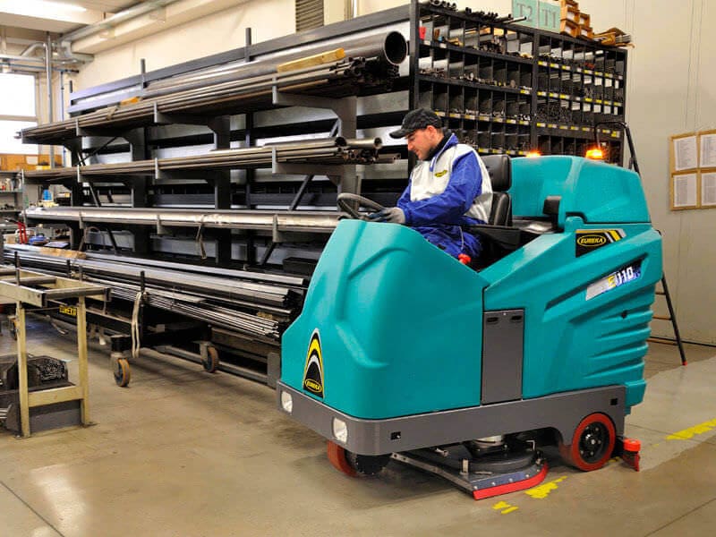 Choosing the Right Ride On Floor Cleaner for Your Business: A Hire Guide